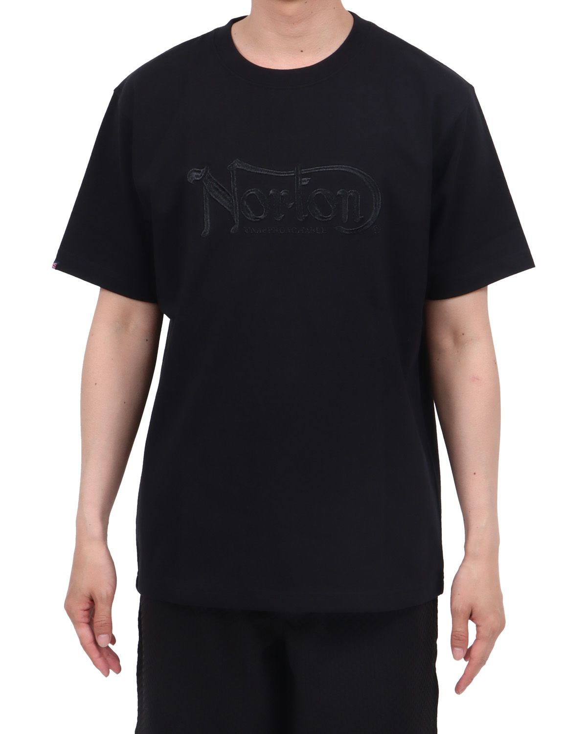 ブラック：174cm62kg(Lサイズ着用)