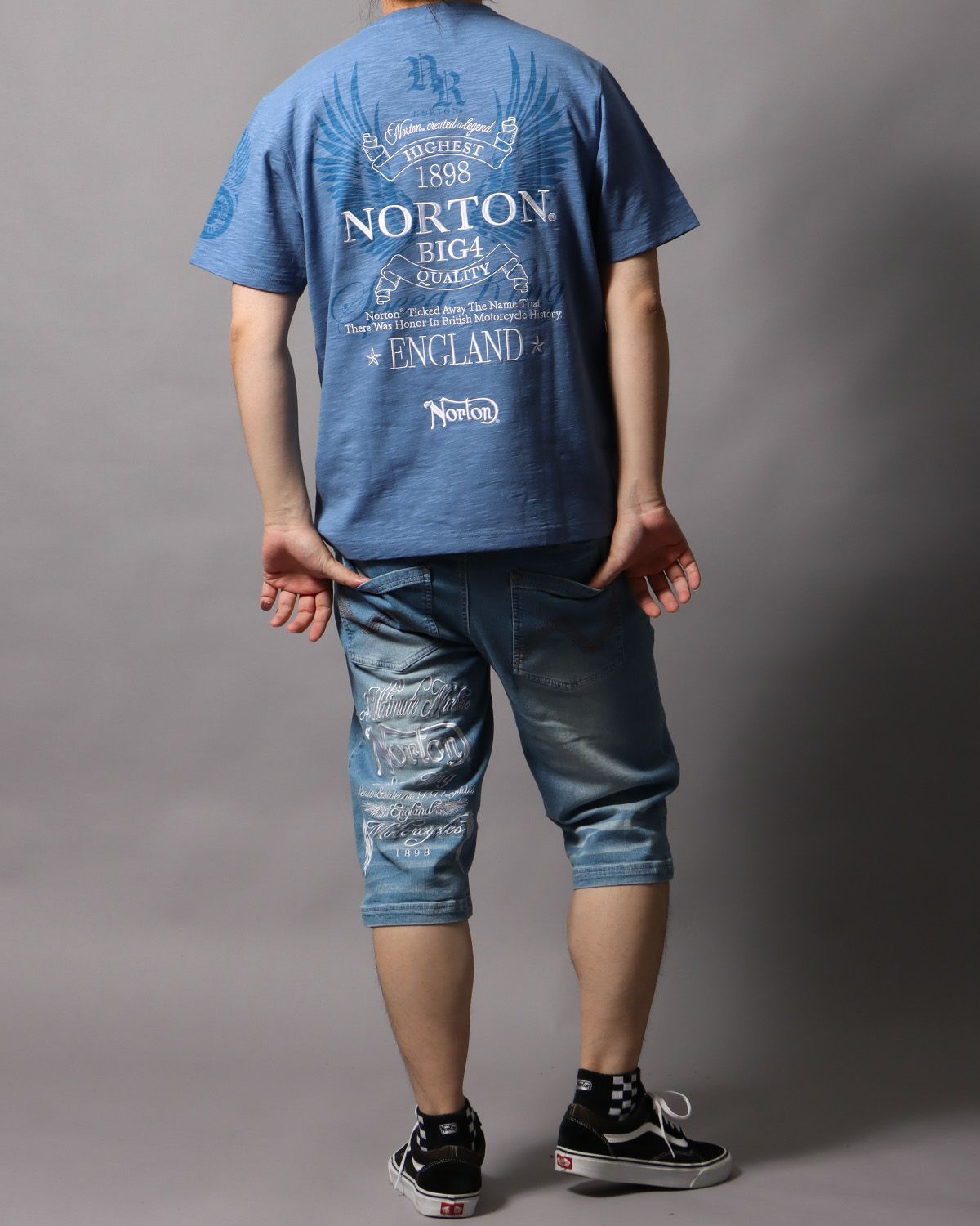 ブルーグレー：178cm/75kg(Lサイズ着用)