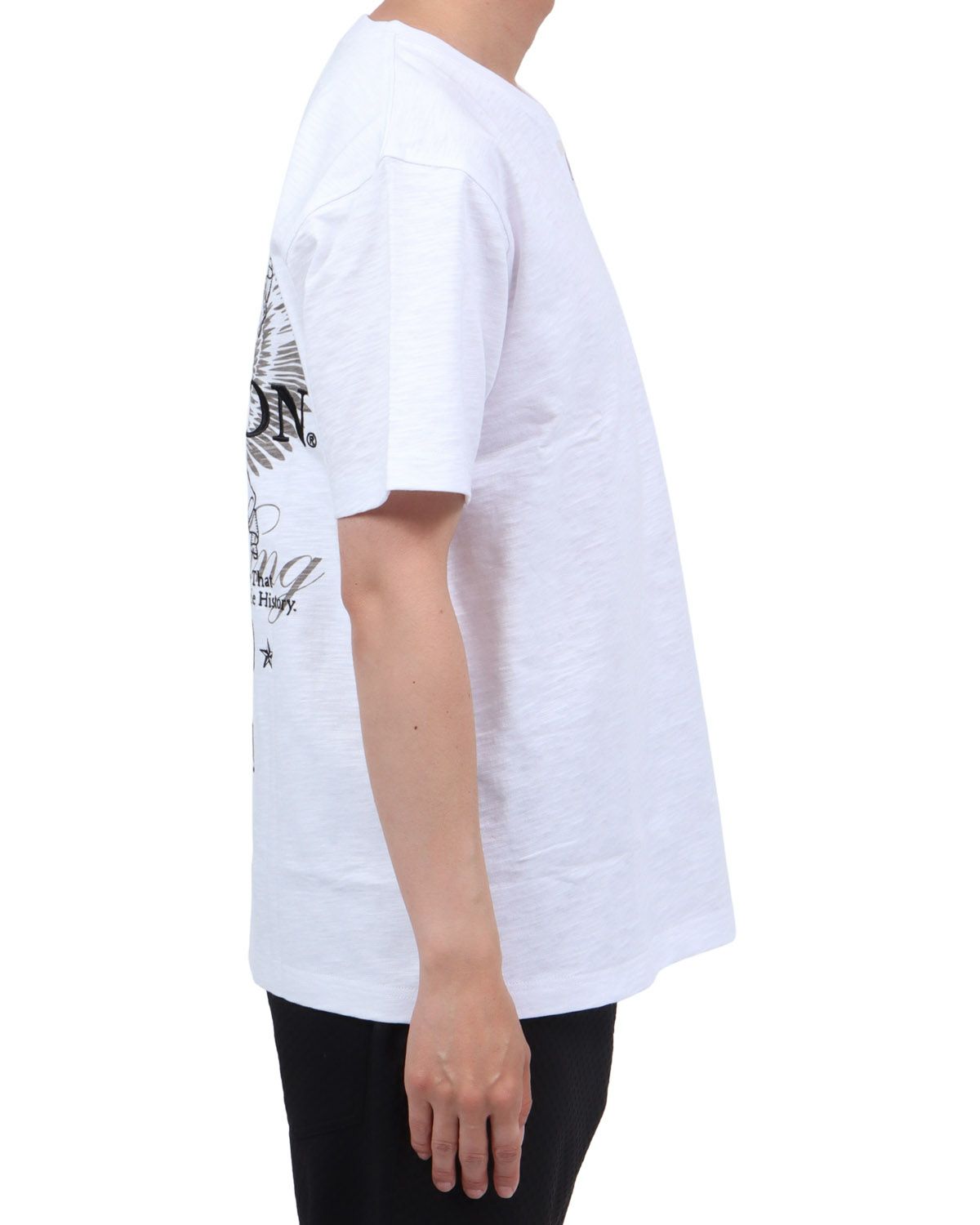 ホワイト：174cm62kg(Lサイズ着用)