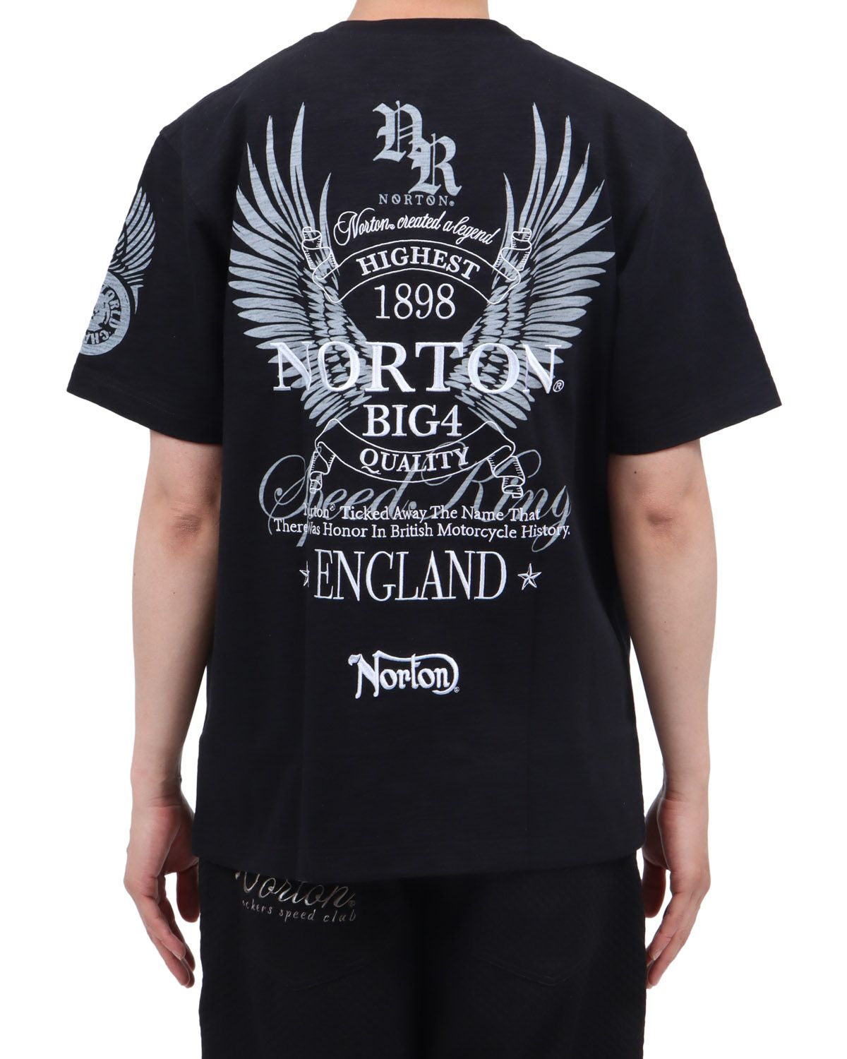 ブラック：174cm62kg(Lサイズ着用)