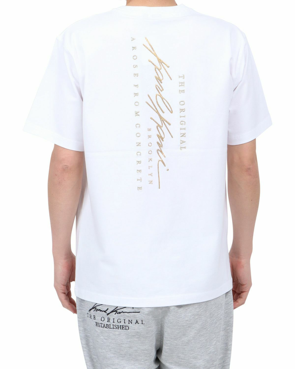 ホワイト：180cm67kg(Lサイズ着用)