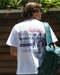 ホワイト：183cm/70kg(Lサイズ着用)