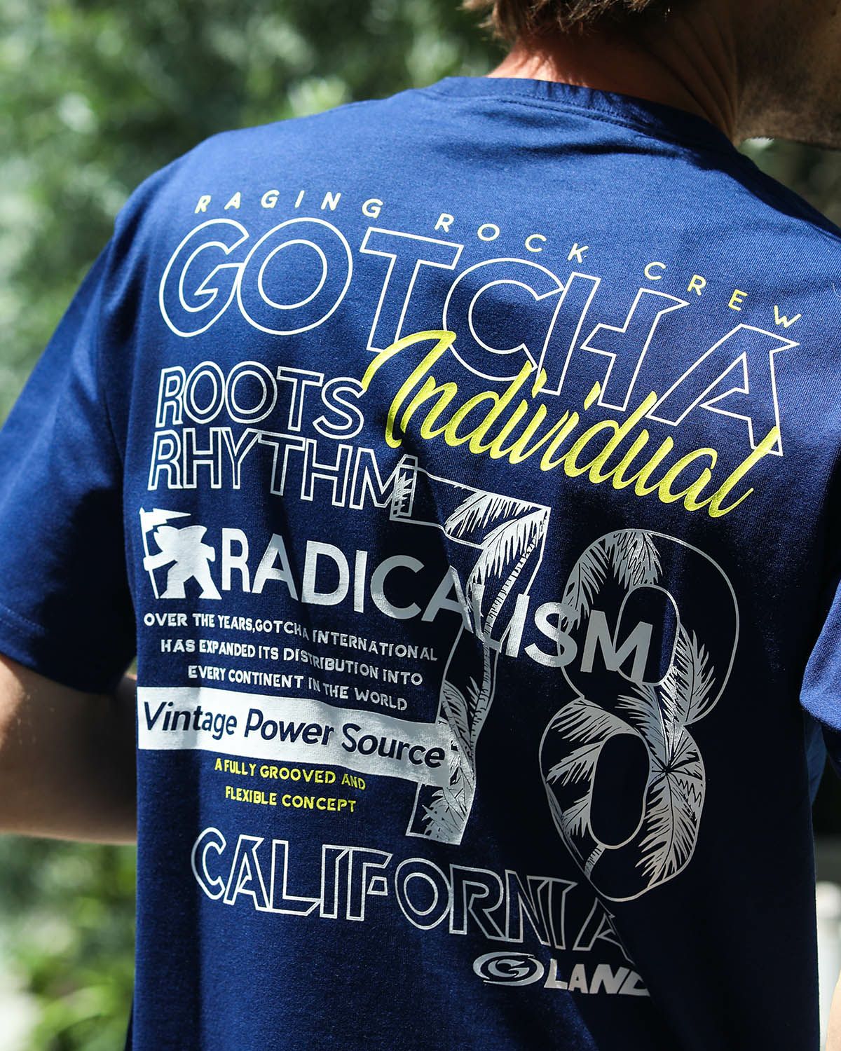 ネイビー：183cm/70kg(Lサイズ着用)