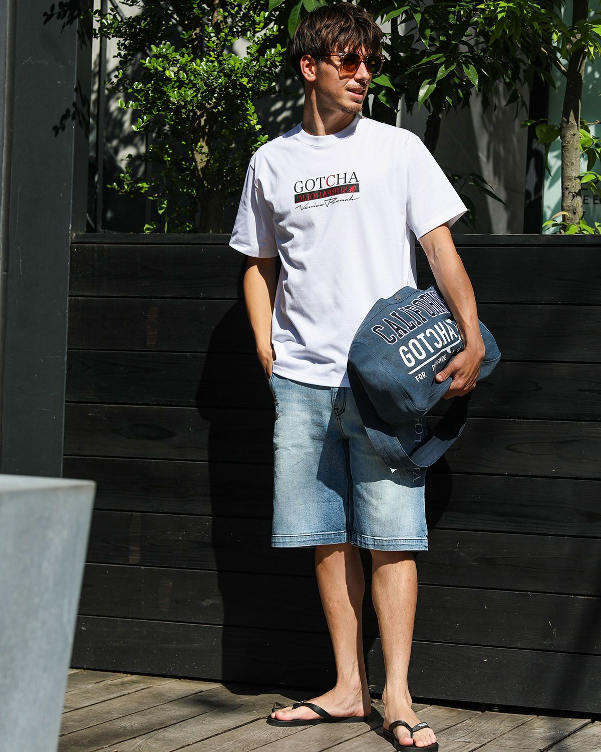 ホワイト：180cm/70kg(Lサイズ着用)