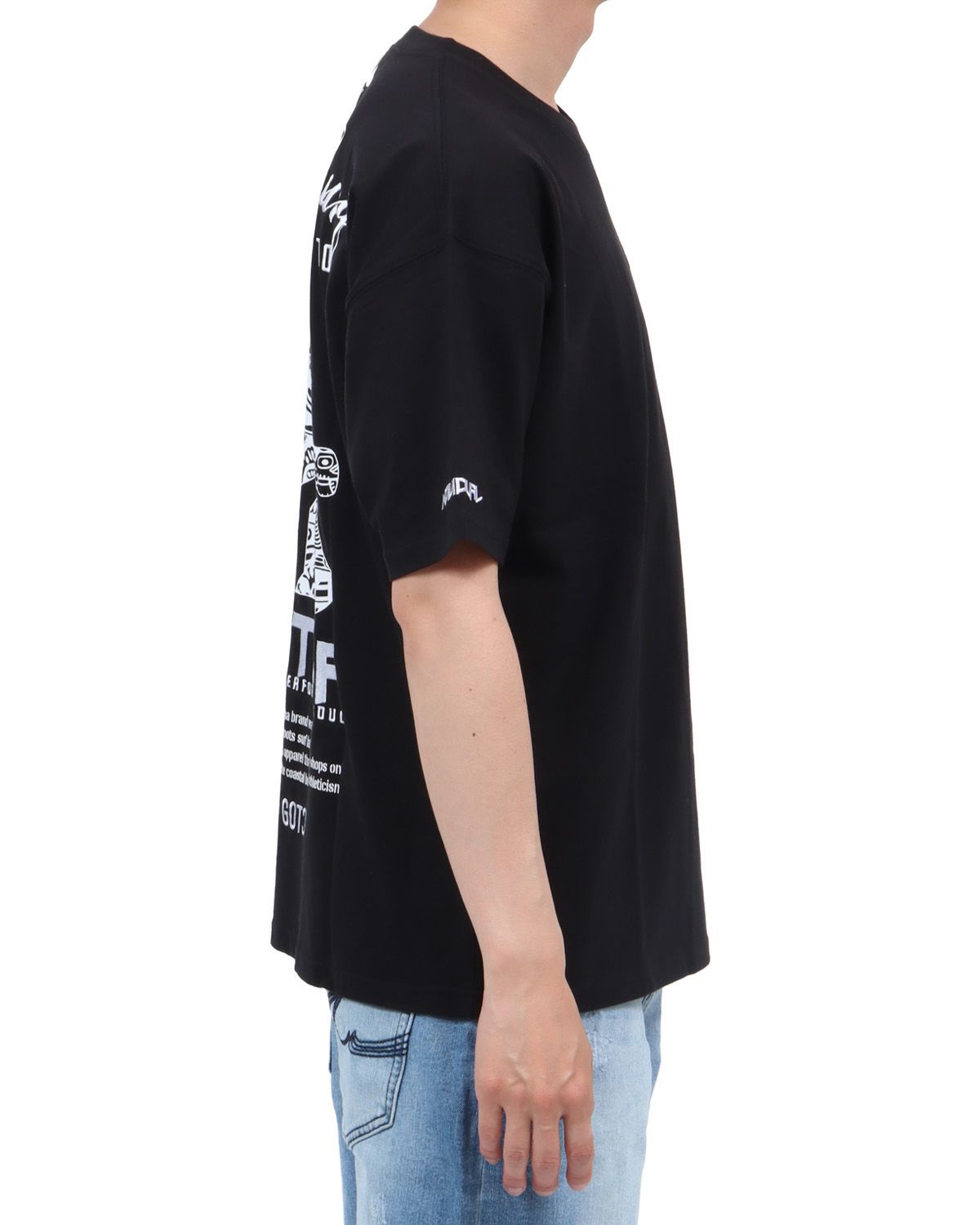 ブラック：174cm62kg(Lサイズ着用)