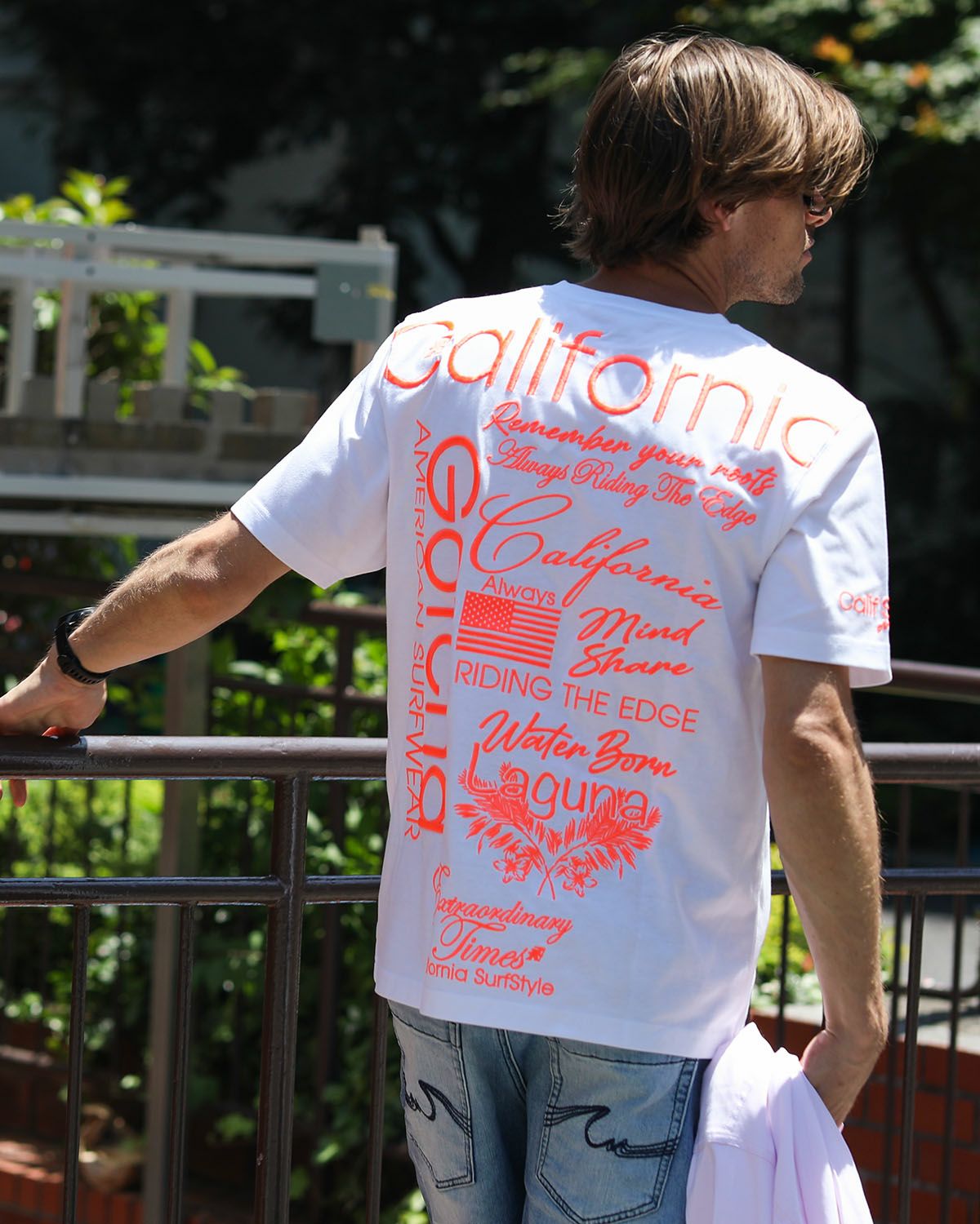 ホワイト：183cm/70kg(Lサイズ着用)