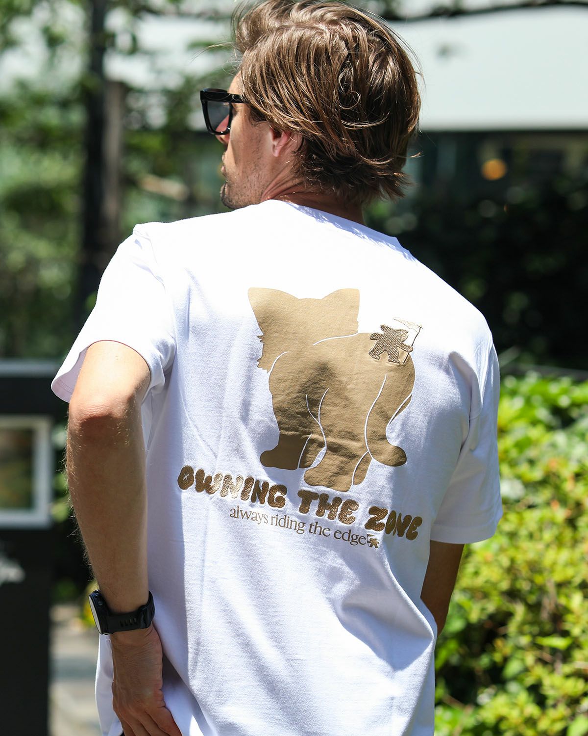 ベージュ：183cm/70kg(Lサイズ着用)