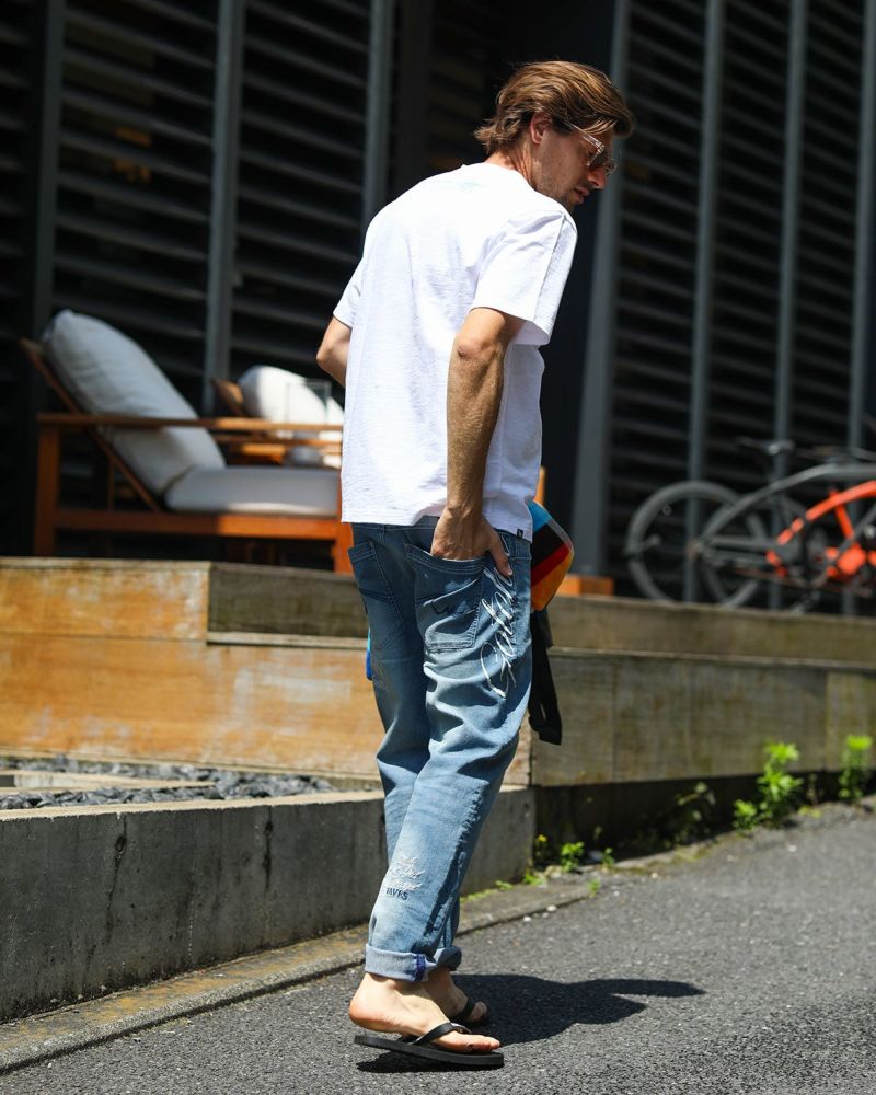 ホワイト：183cm/70kg(Lサイズ着用)