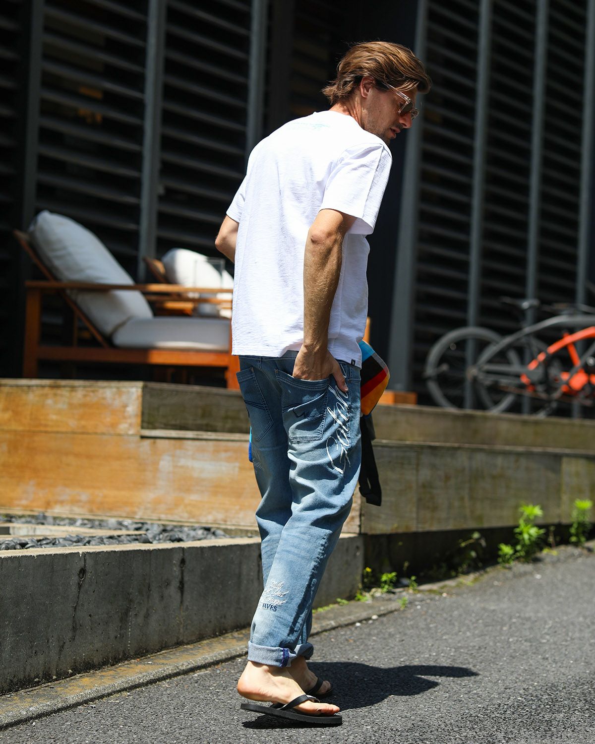 ホワイト：183cm/70kg(Lサイズ着用)