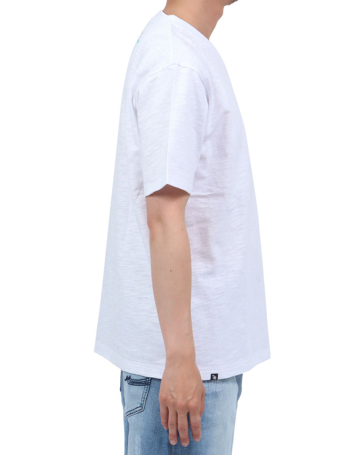 ホワイト：174cm62kg(Lサイズ着用)