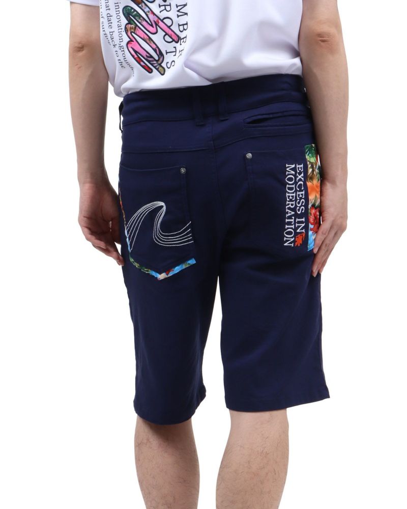 ネイビー：173cm63kg(Lサイズ着用)