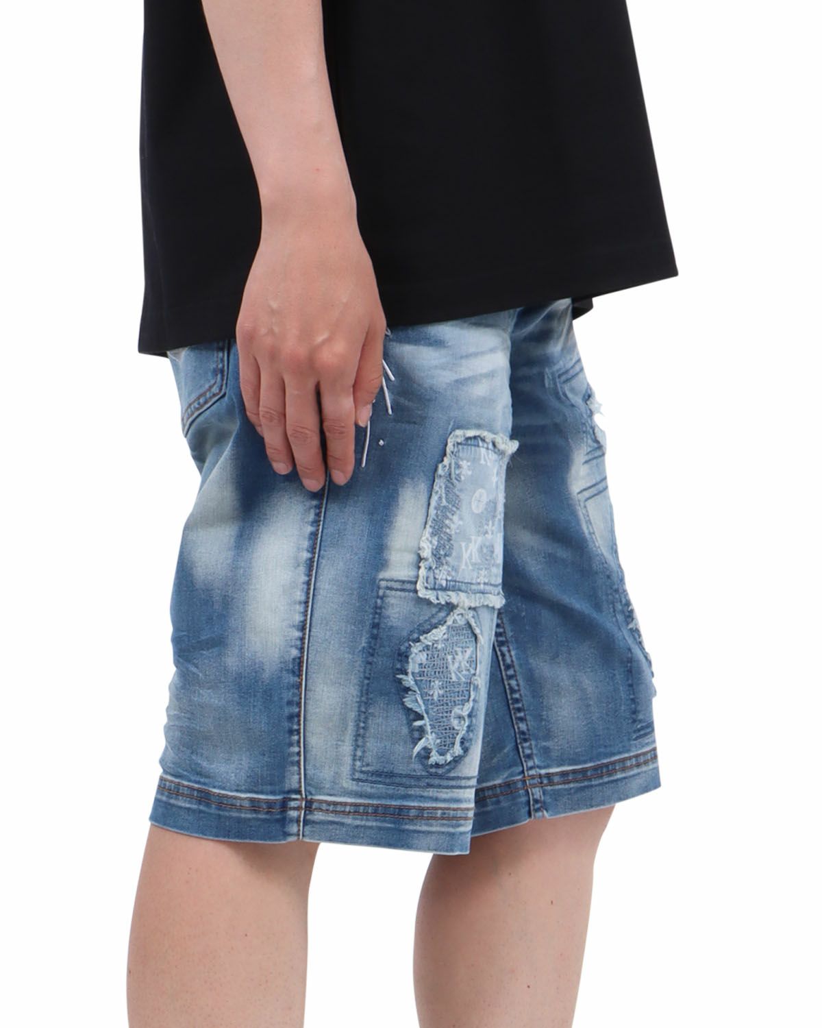 ブリーチ：174cm62kg(Lサイズ着用)