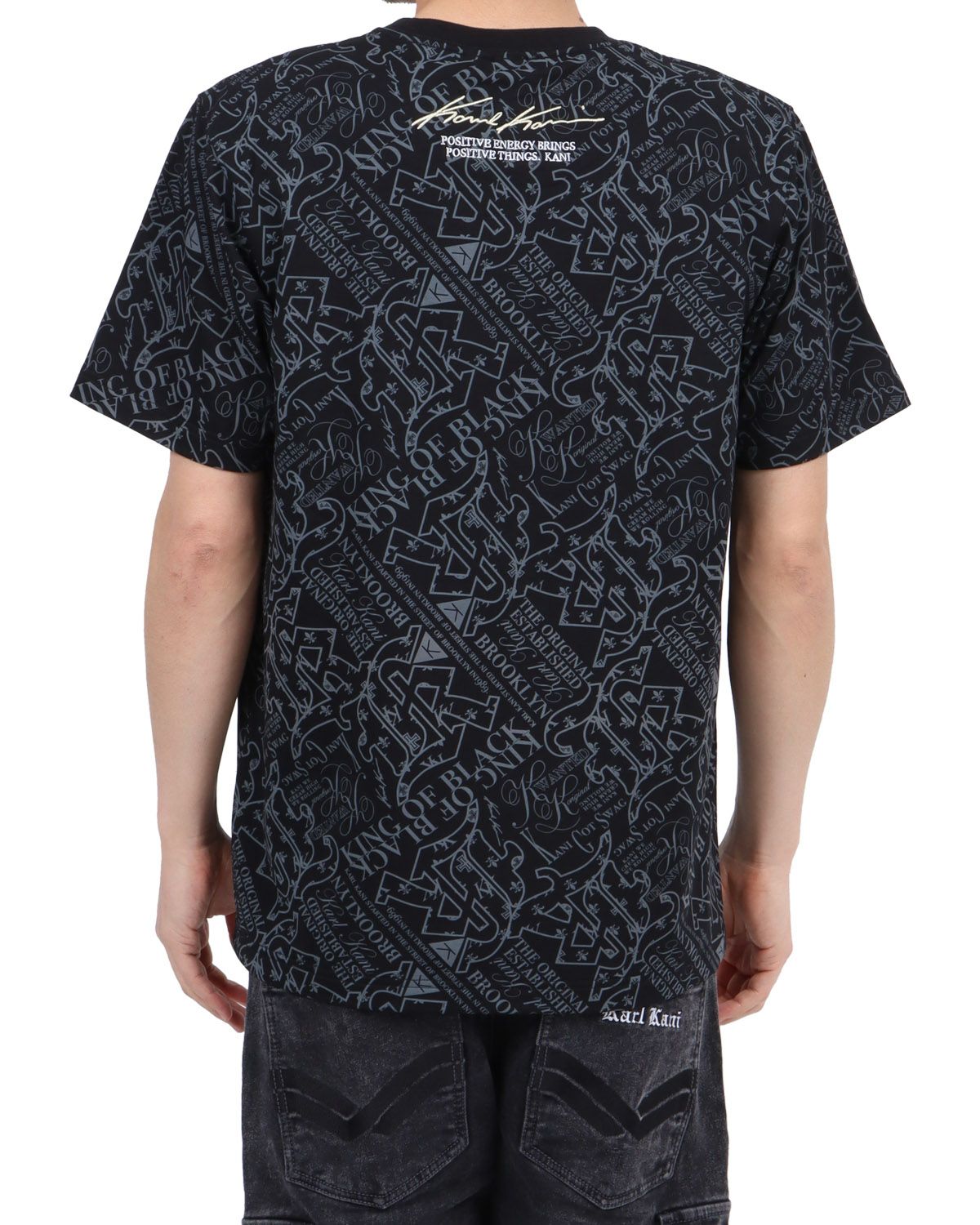 ブラック：180cm67kg(Lサイズ着用)