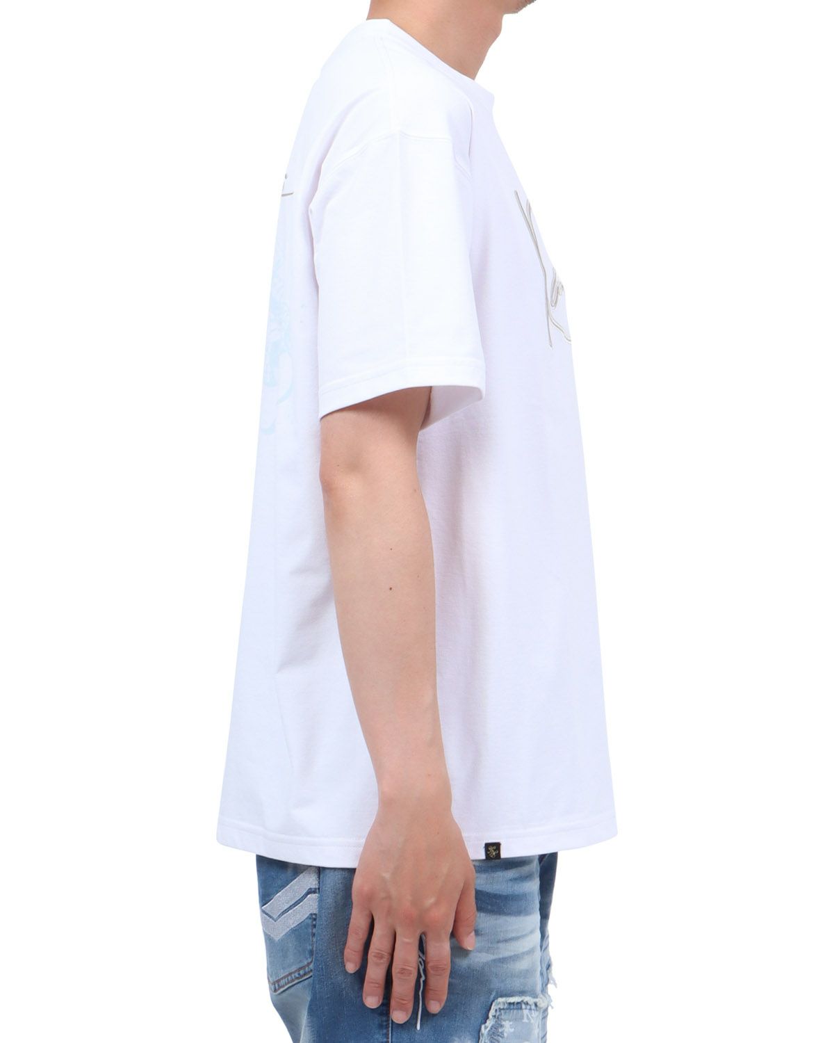 ホワイト：174cm62kg(Lサイズ着用)