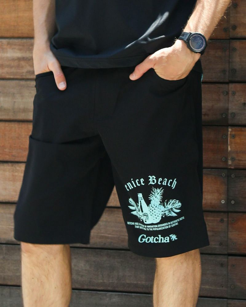 ブラック：183cm/70kg(Lサイズ着用)