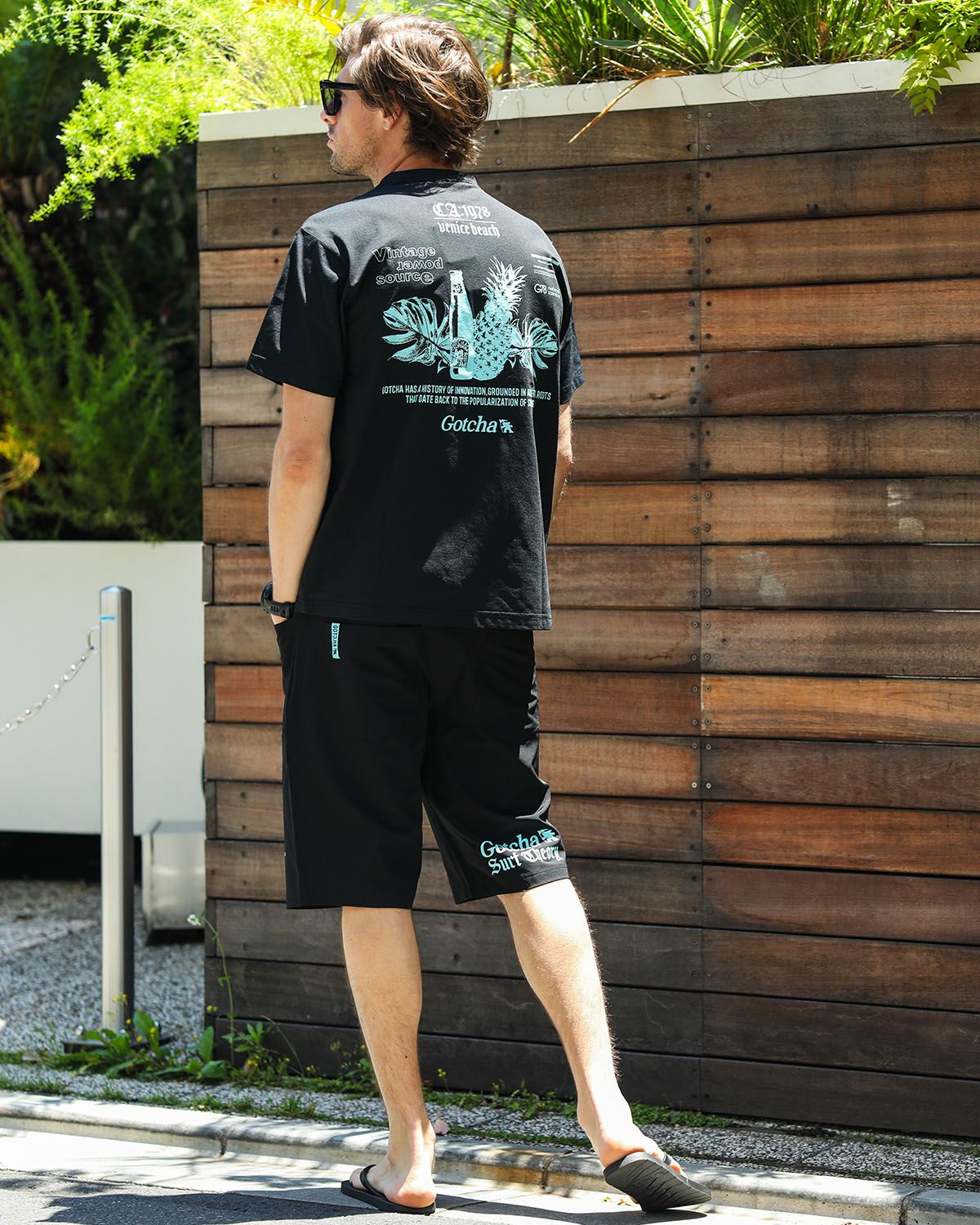 ブラック：183cm/70kg(Lサイズ着用)