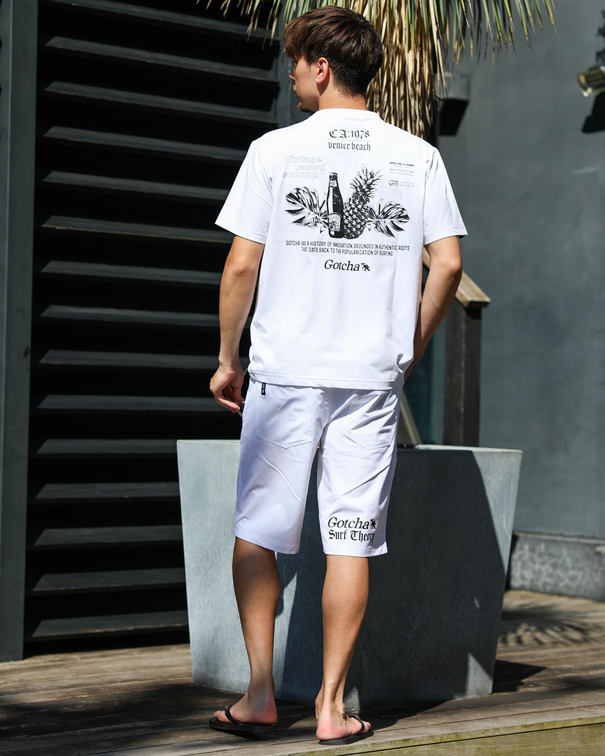 ホワイト：180cm/70kg(Lサイズ着用)