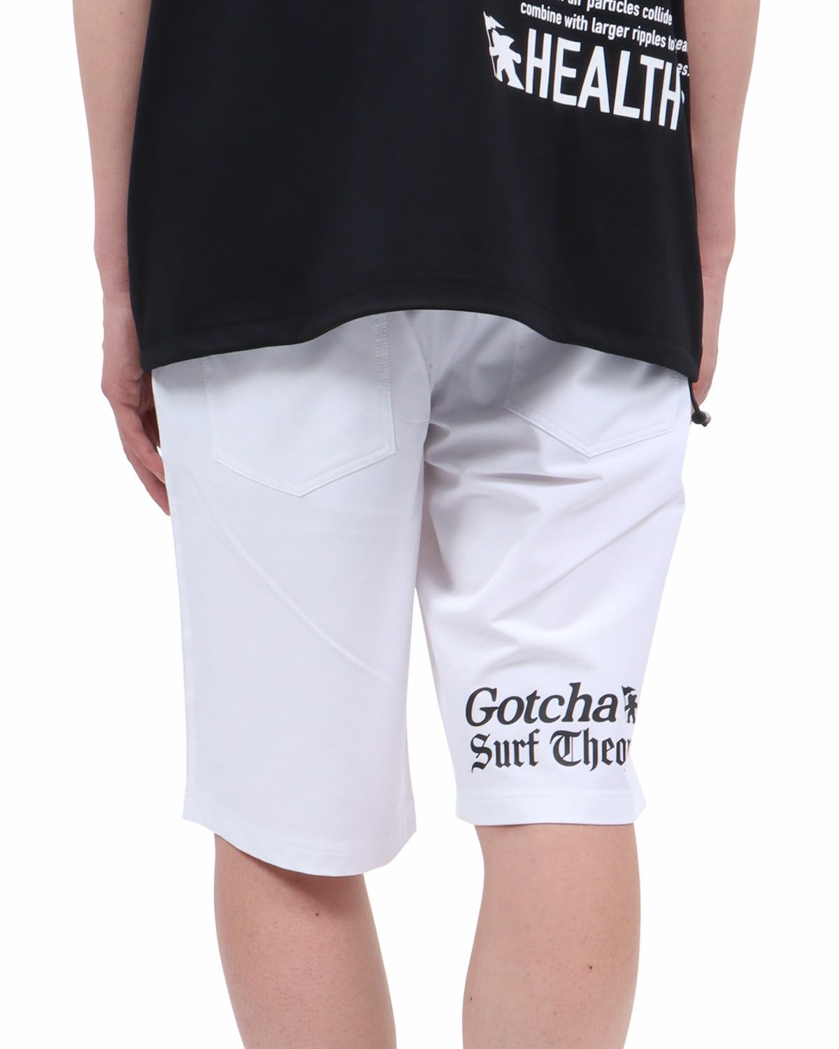 オフホワイト：174cm62kg(Mサイズ着用)