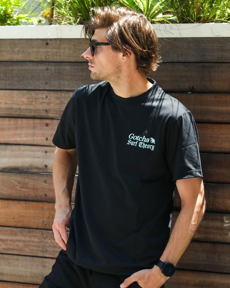 ブラック：183cm/70kg(Lサイズ着用)