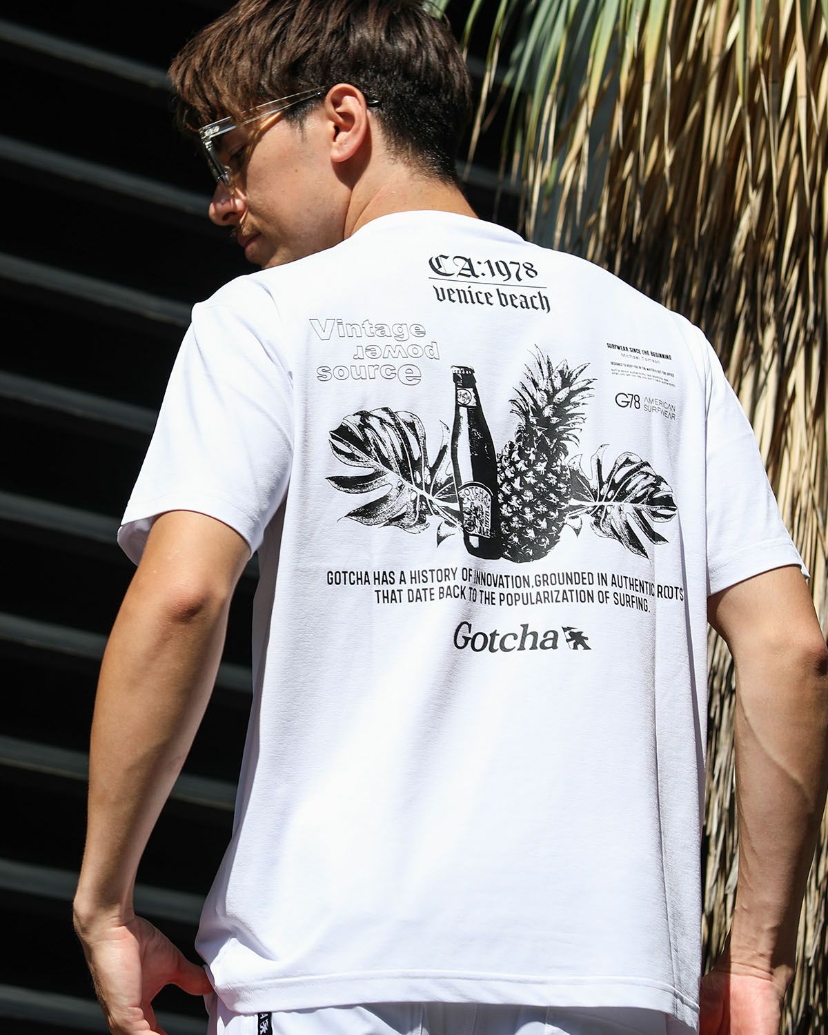 ホワイト：180cm/70kg(Lサイズ着用)