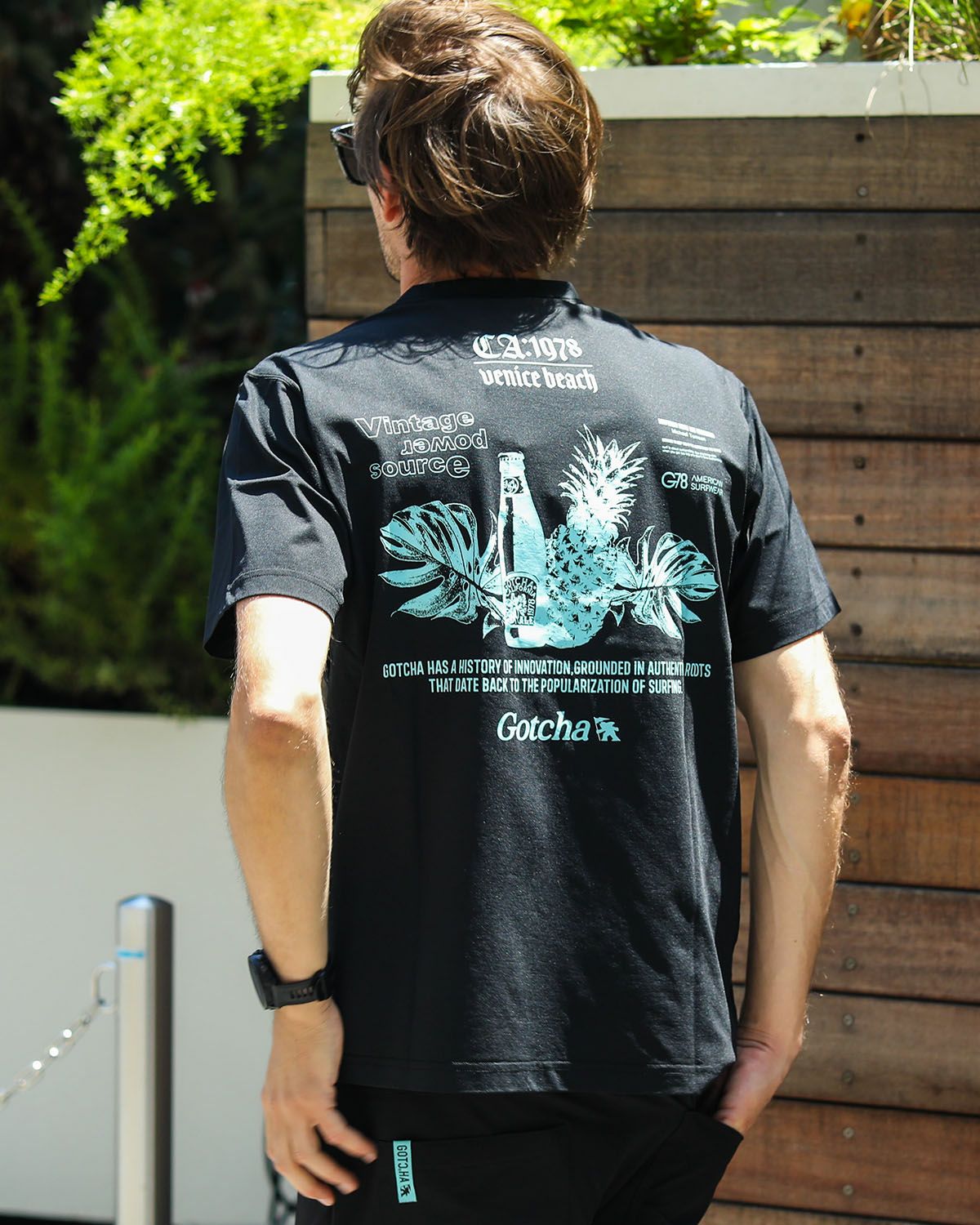 ブラック：183cm/70kg(Lサイズ着用)