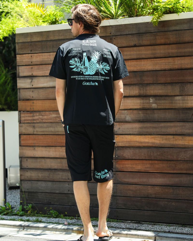 ブラック：183cm/70kg(Lサイズ着用)