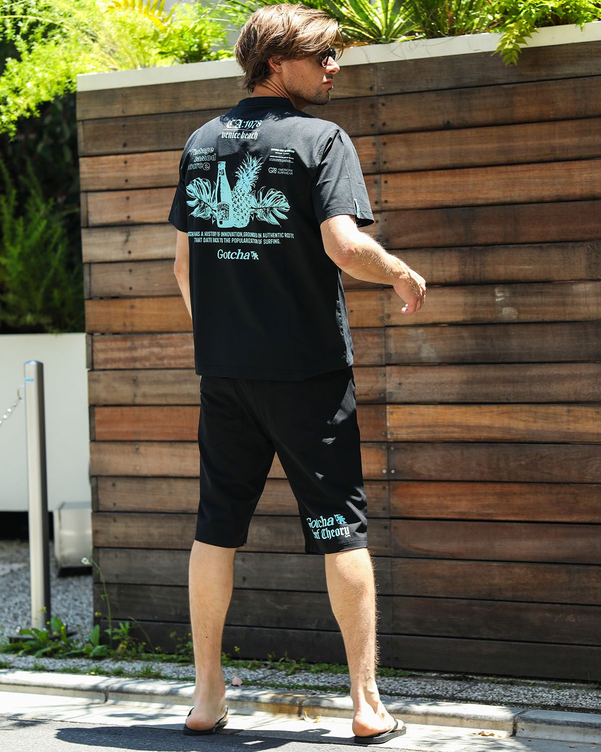 ブラック：183cm/70kg(Lサイズ着用)