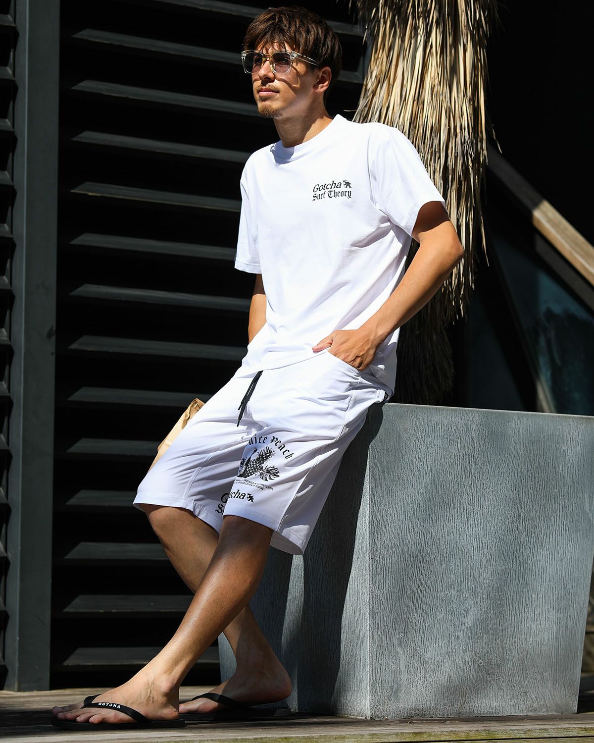 ホワイト：180cm/70kg(Lサイズ着用)