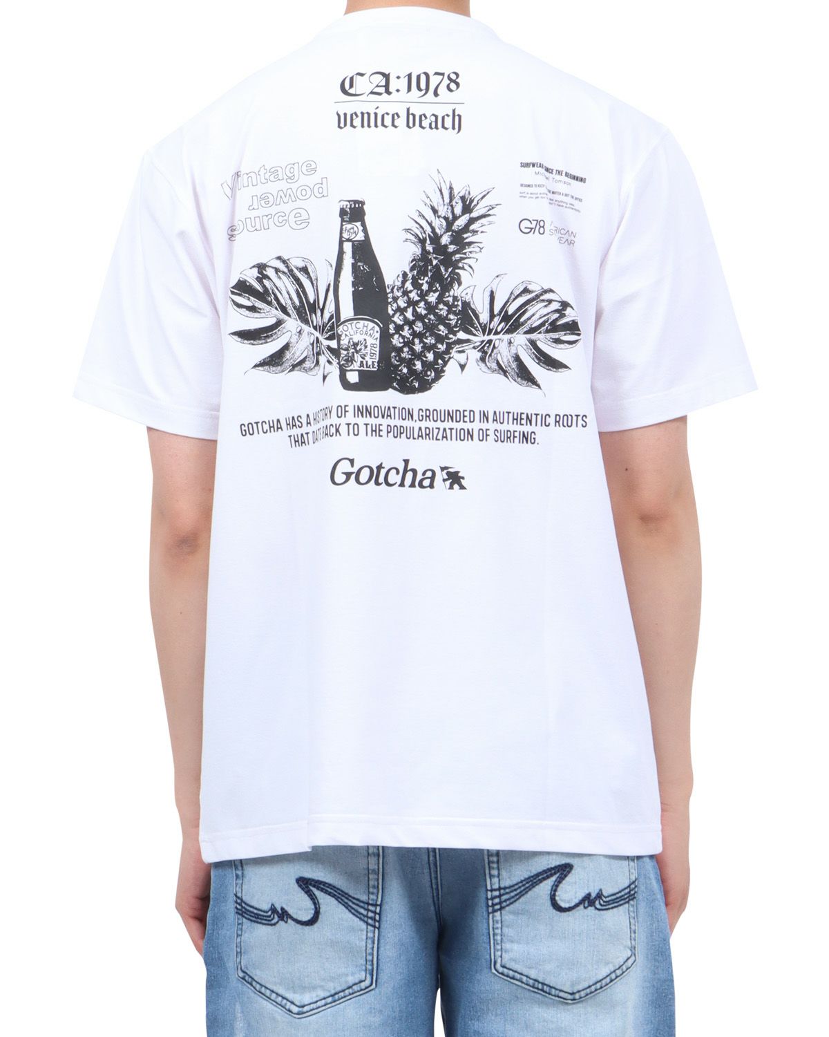 ホワイト：174cm62kg(Lサイズ着用)