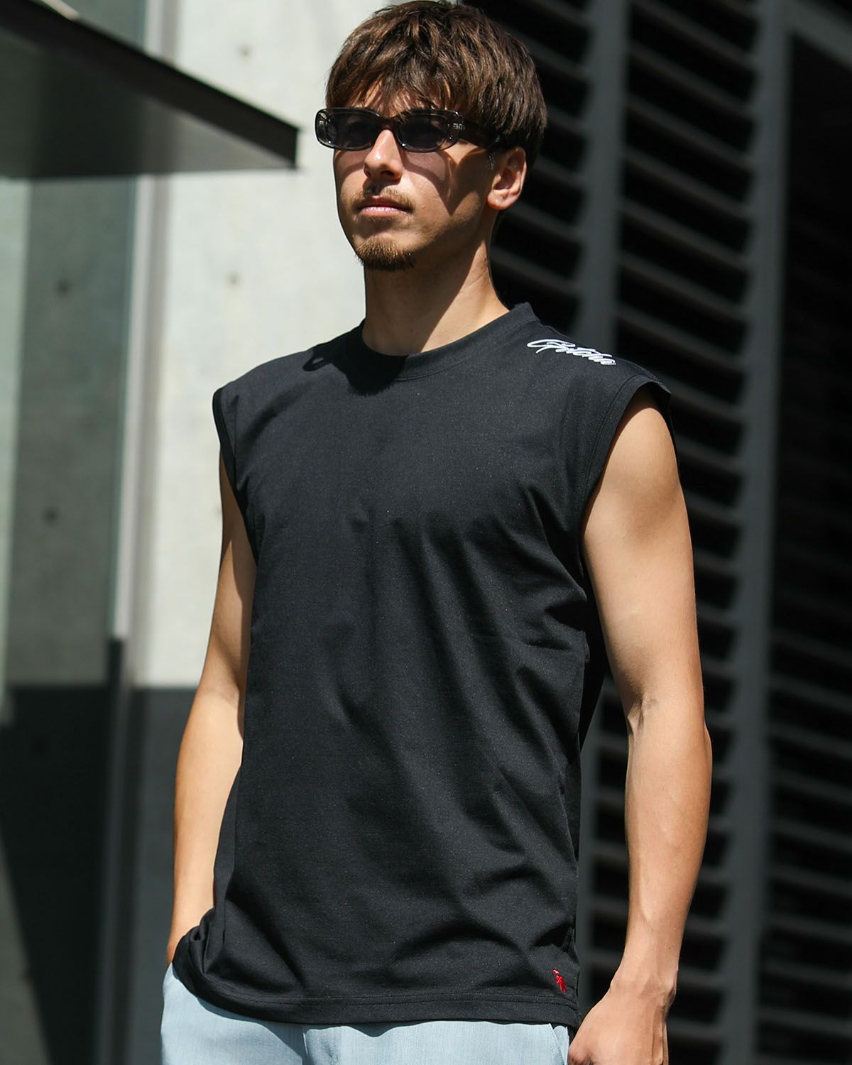 ブラック：180cm/70kg(Lサイズ着用)