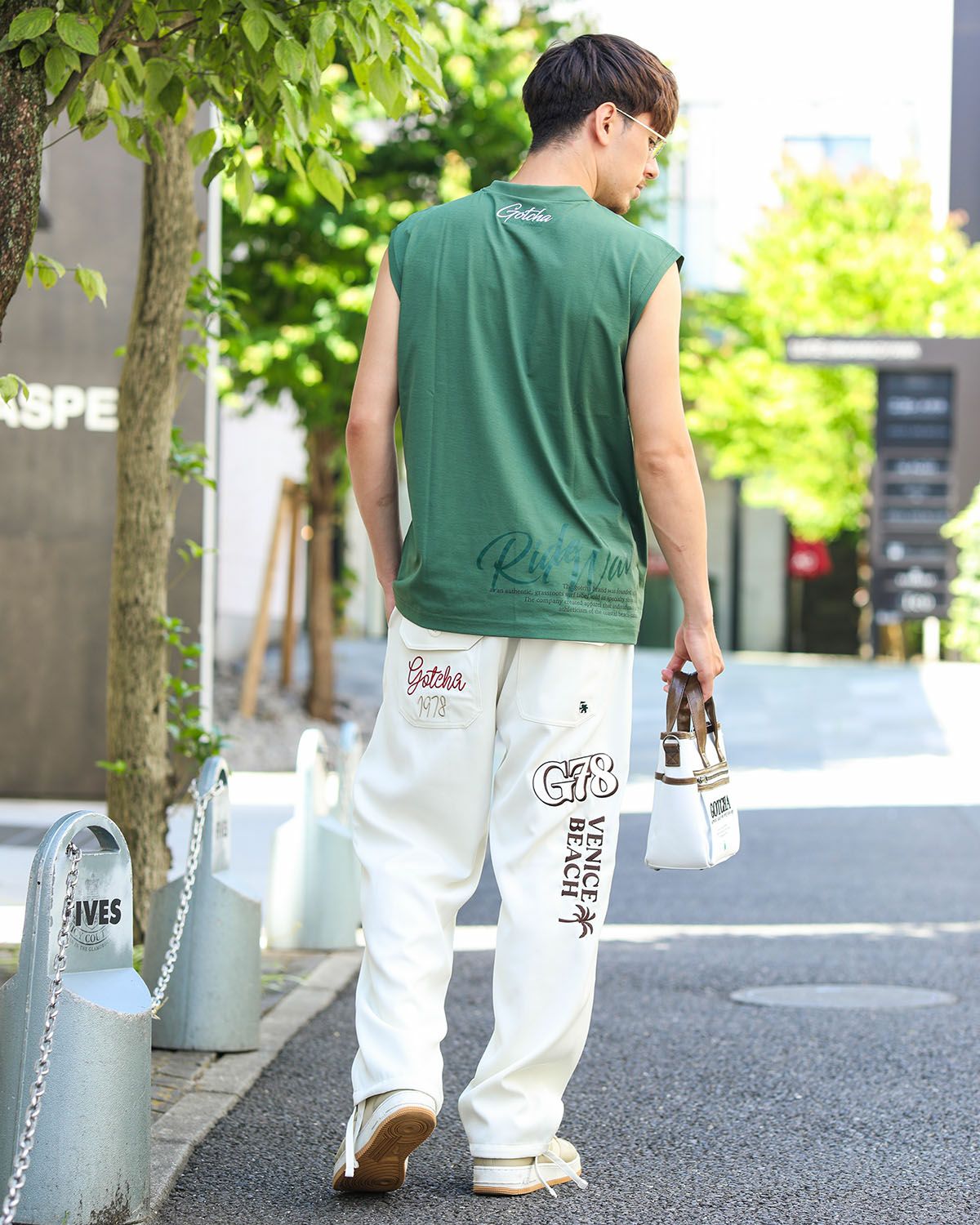 グリーン：180cm/70kg(Lサイズ着用)