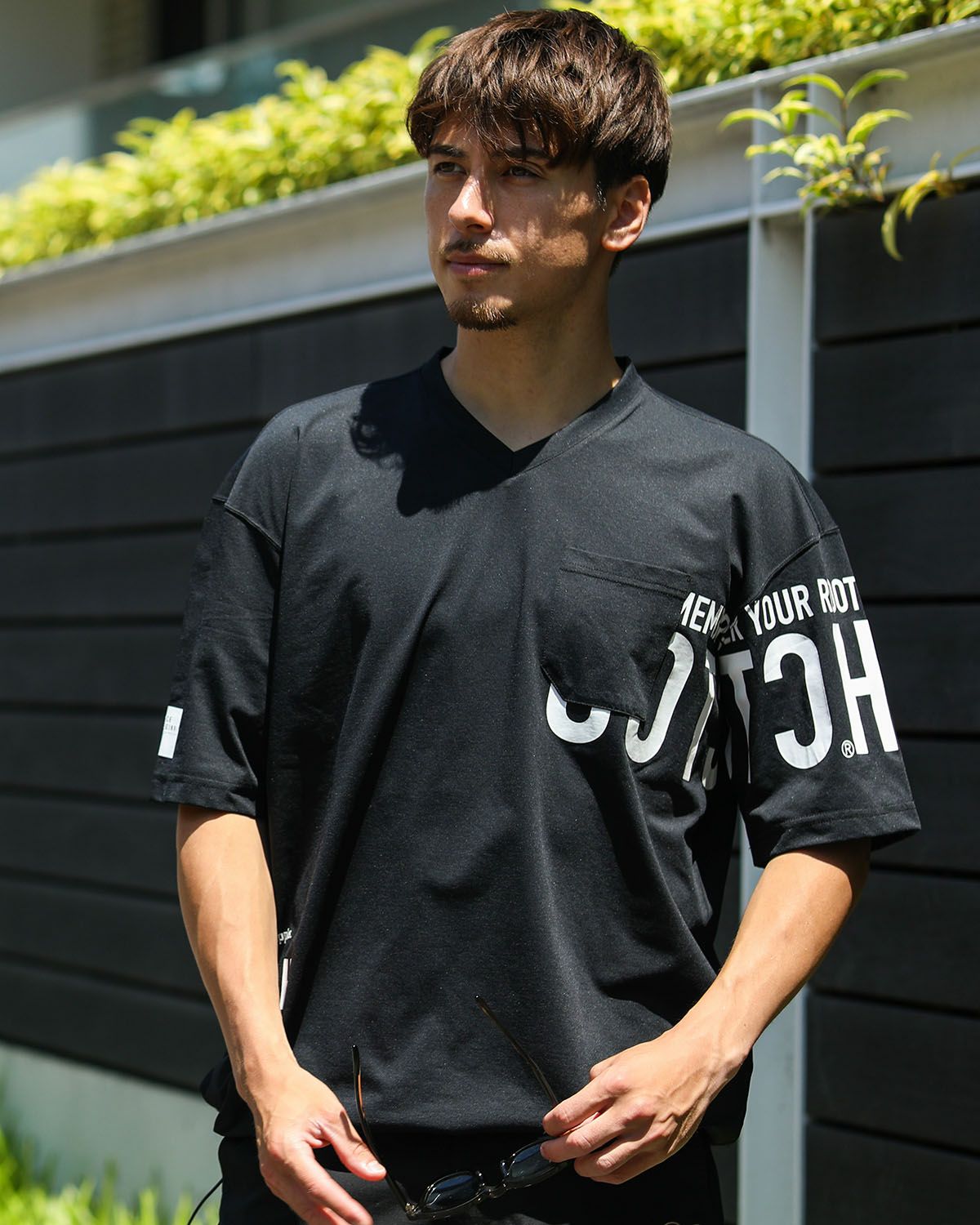 ブラック：180cm/70kg(Lサイズ着用)