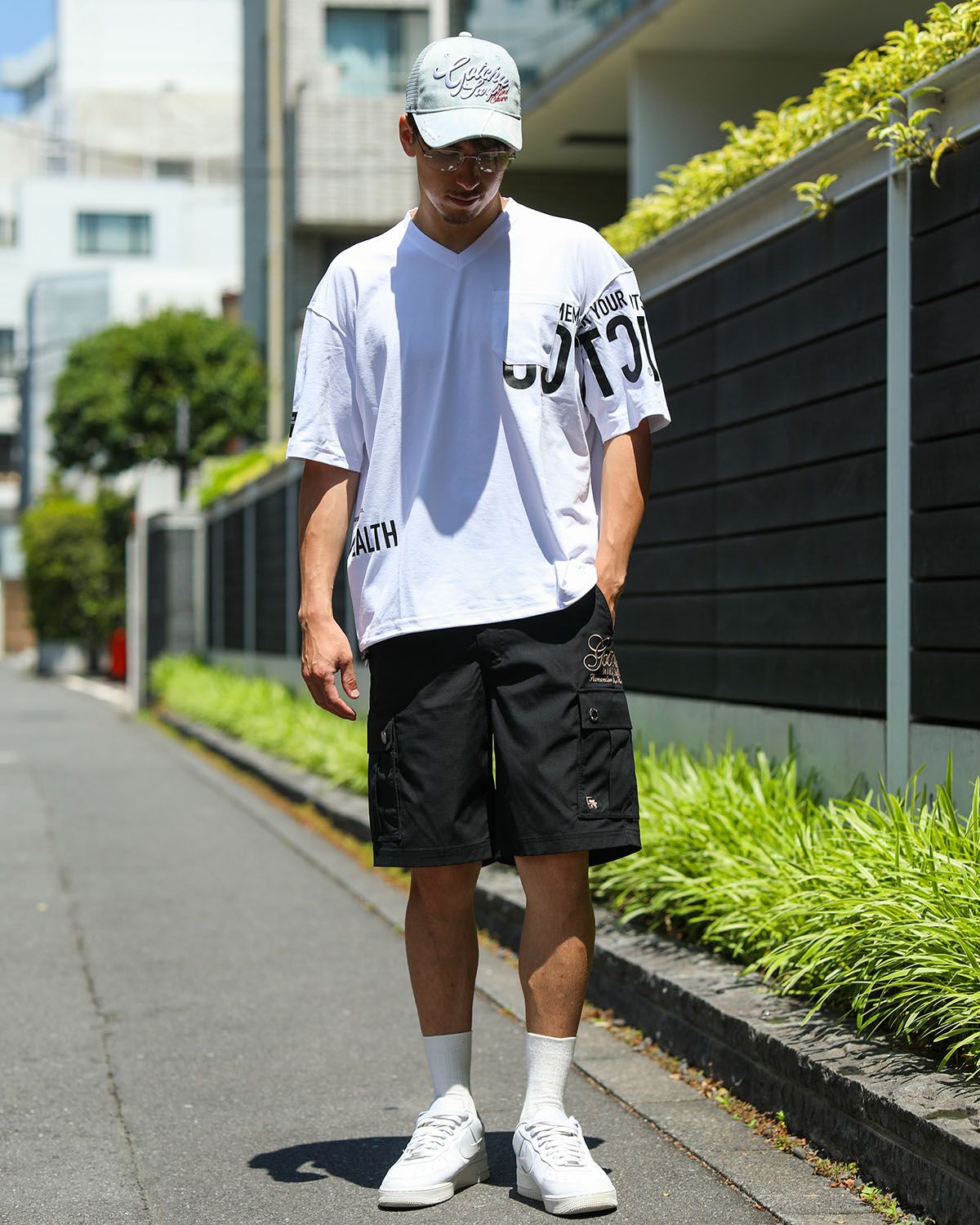 ホワイト：180cm/70kg(Lサイズ着用)