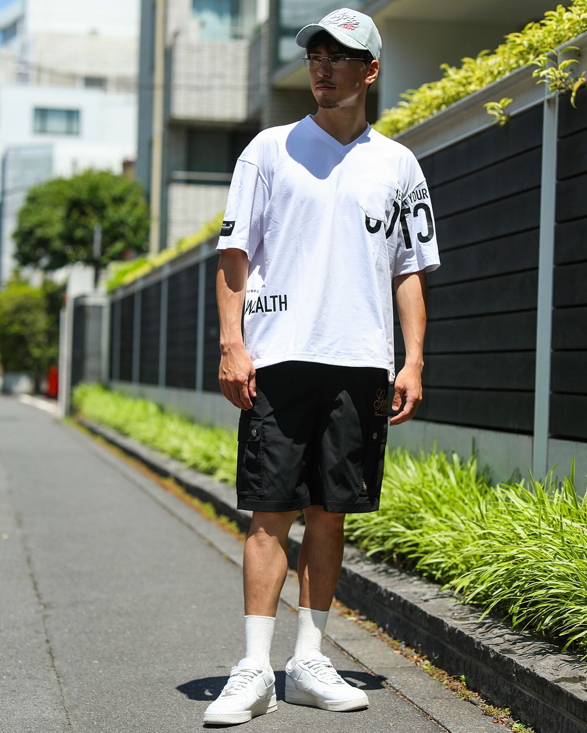 ホワイト：180cm/70kg(Lサイズ着用)