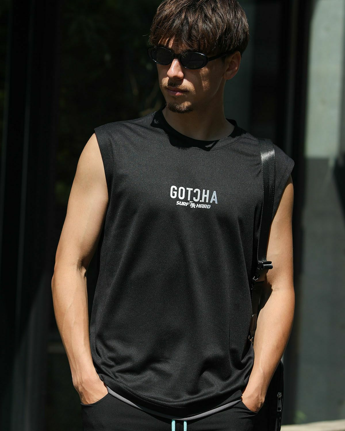 ブラック：180cm/70kg(Lサイズ着用)