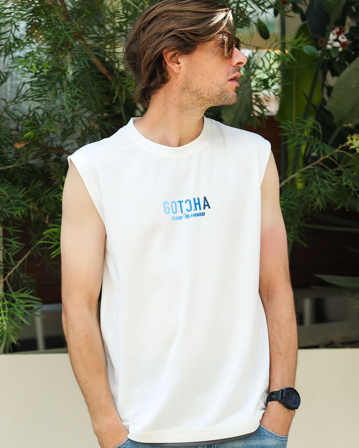 ホワイト：183cm/70kg(Lサイズ着用)