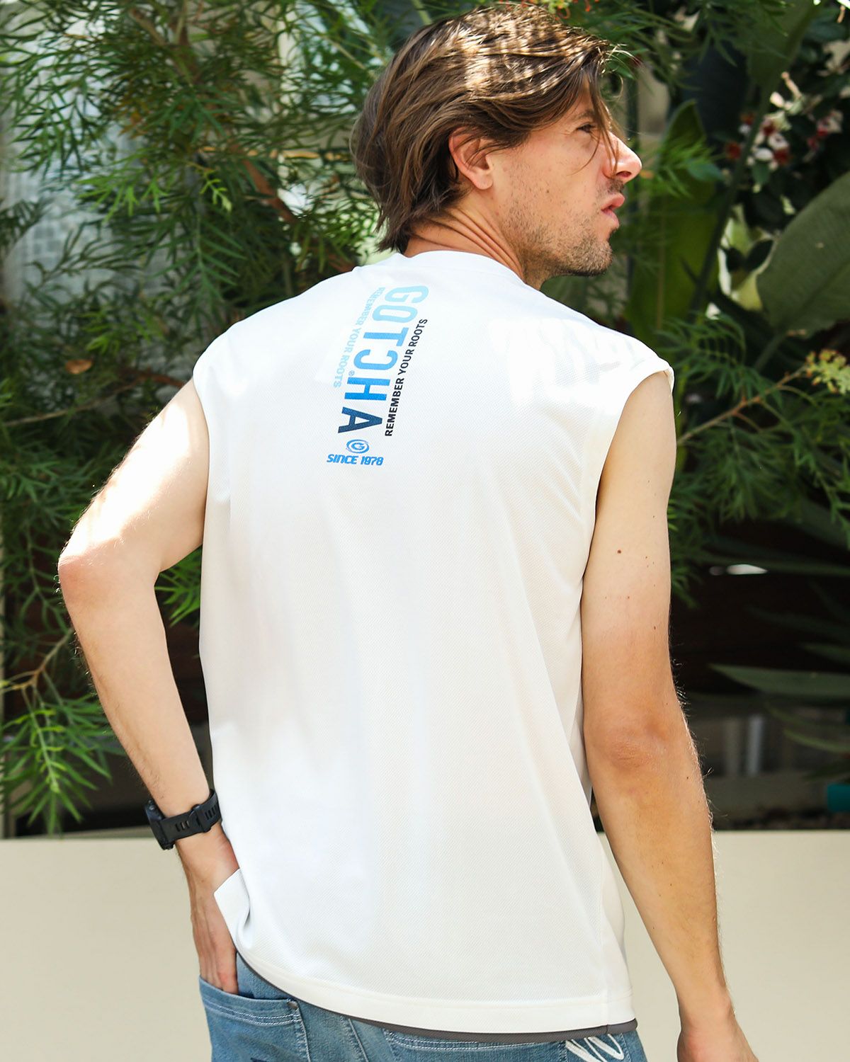 ホワイト：183cm/70kg(Lサイズ着用)