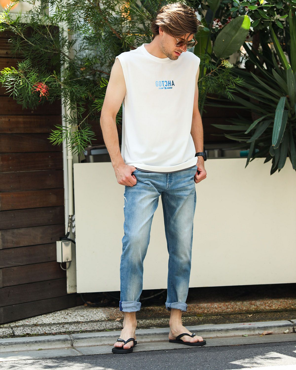 ホワイト：183cm/70kg(Lサイズ着用)