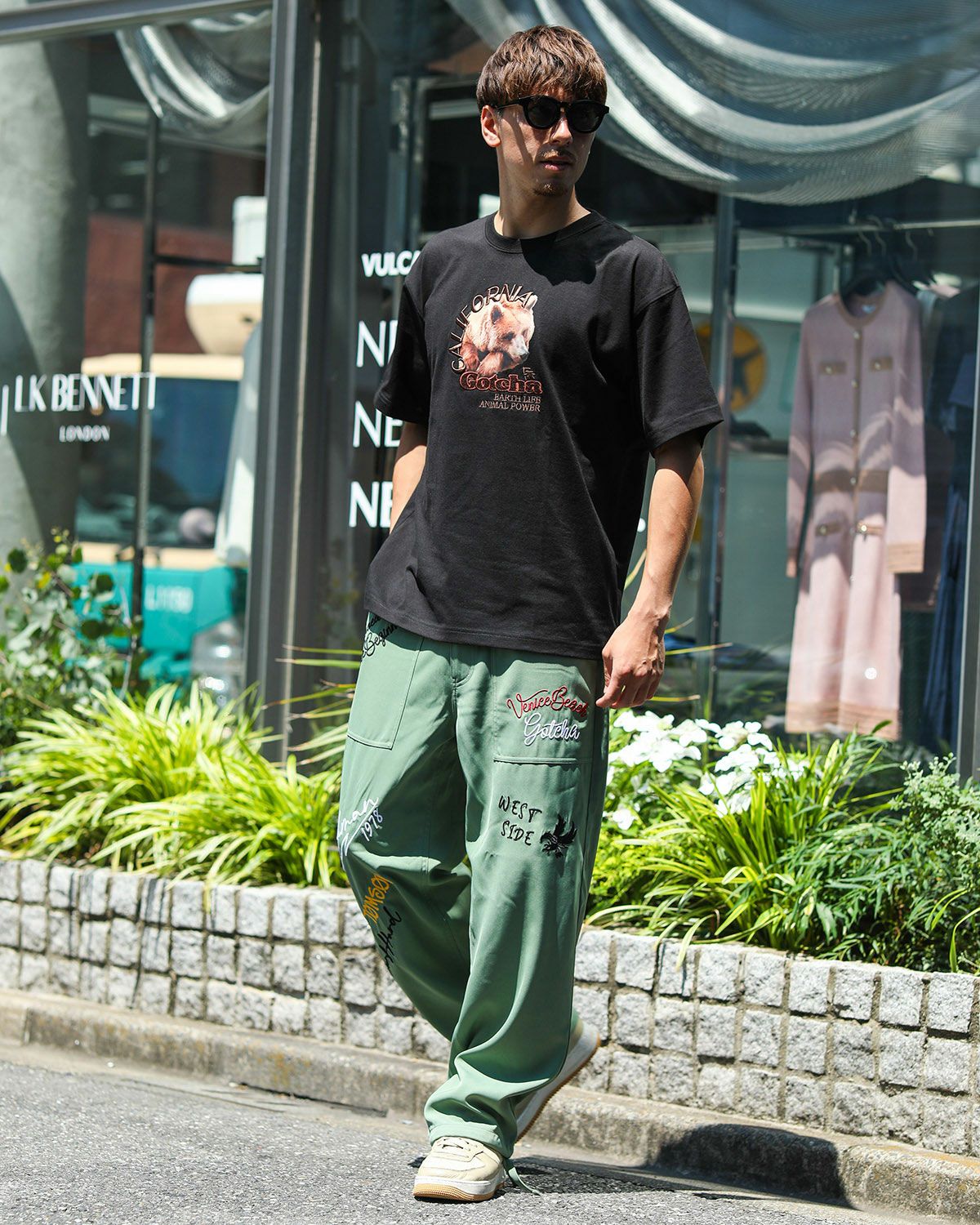 ブラック：180cm/70kg(Lサイズ着用)