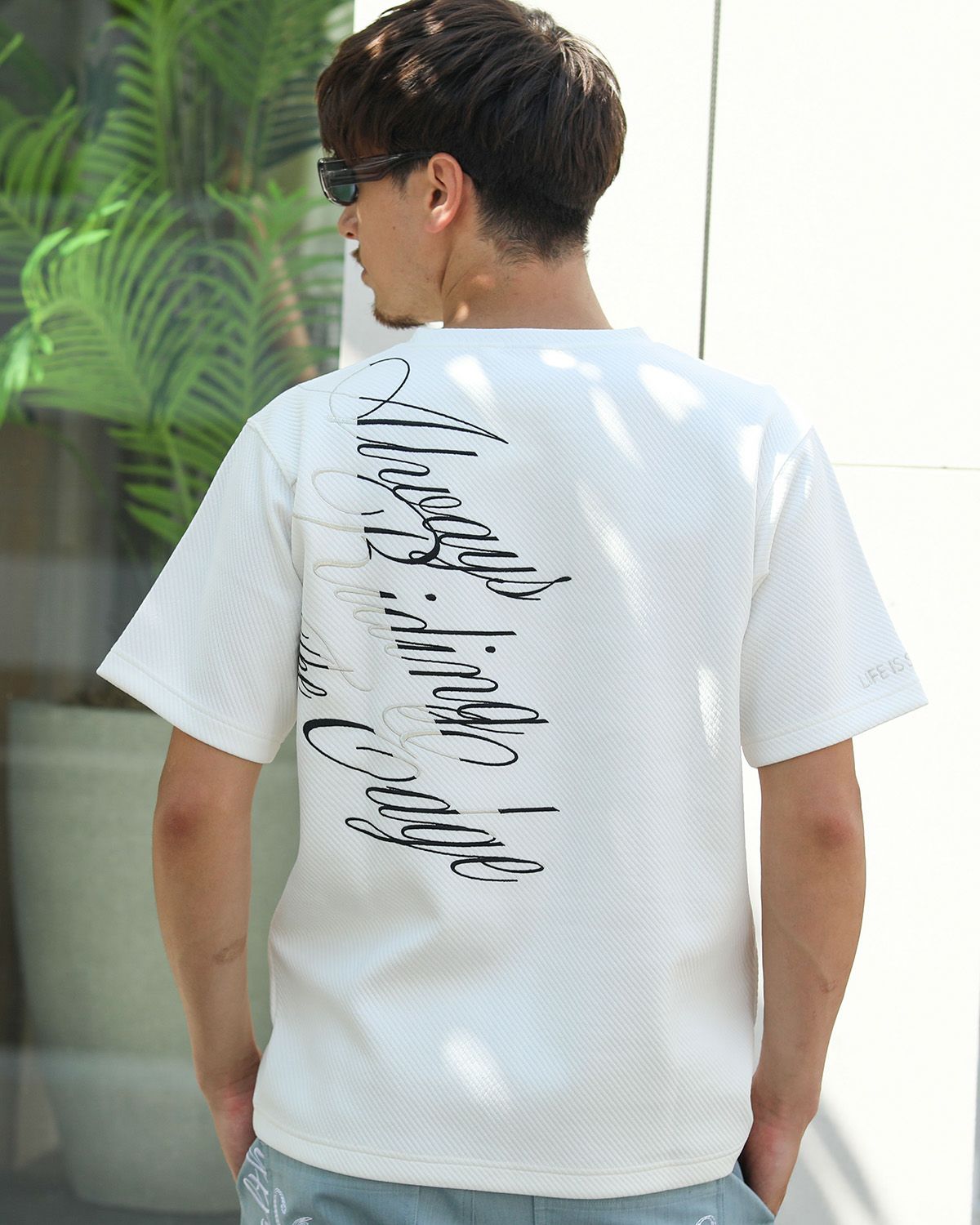 ホワイト：180cm/70kg(Lサイズ着用)