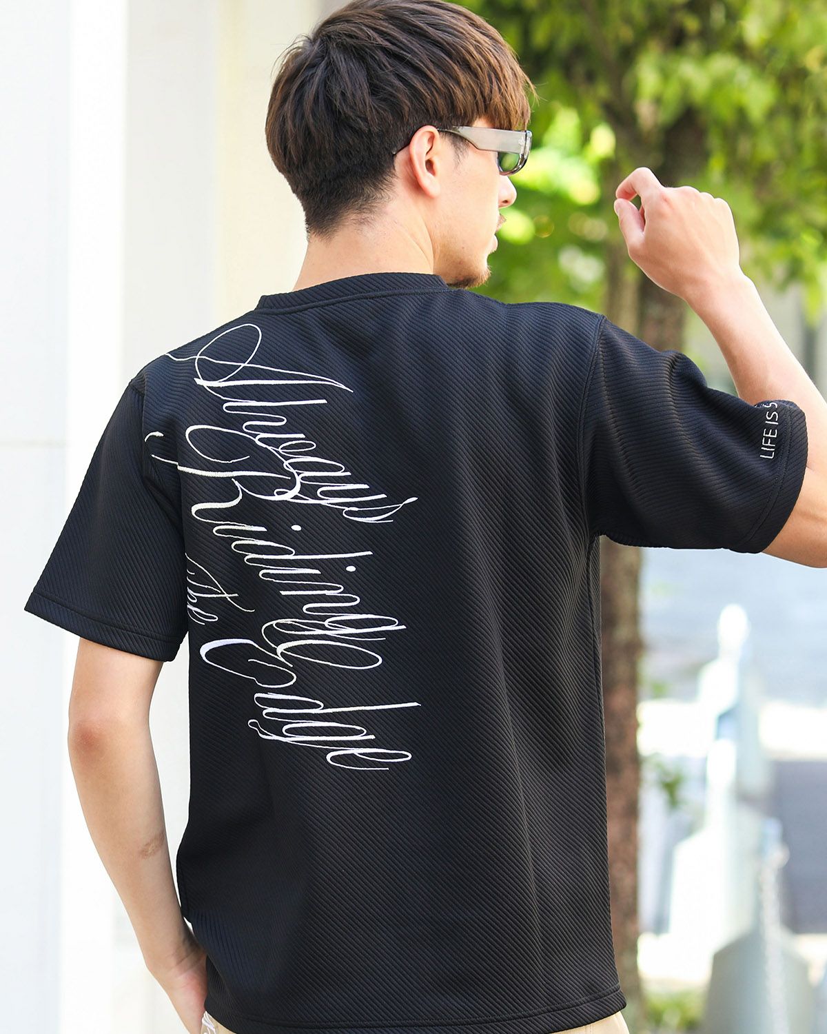 ブラック：180cm/70kg(Lサイズ着用)