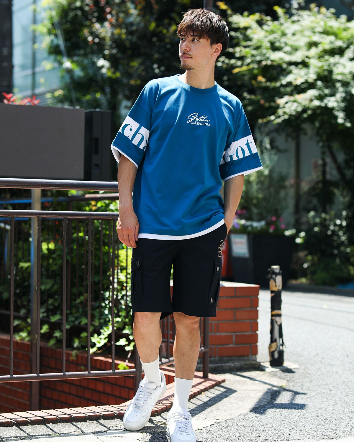 ブルー：180cm/70kg(Lサイズ着用)