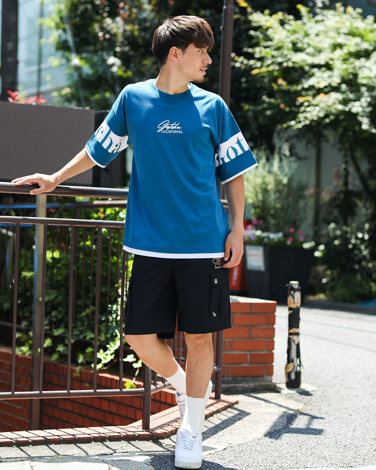 ブルー：180cm/70kg(Lサイズ着用)