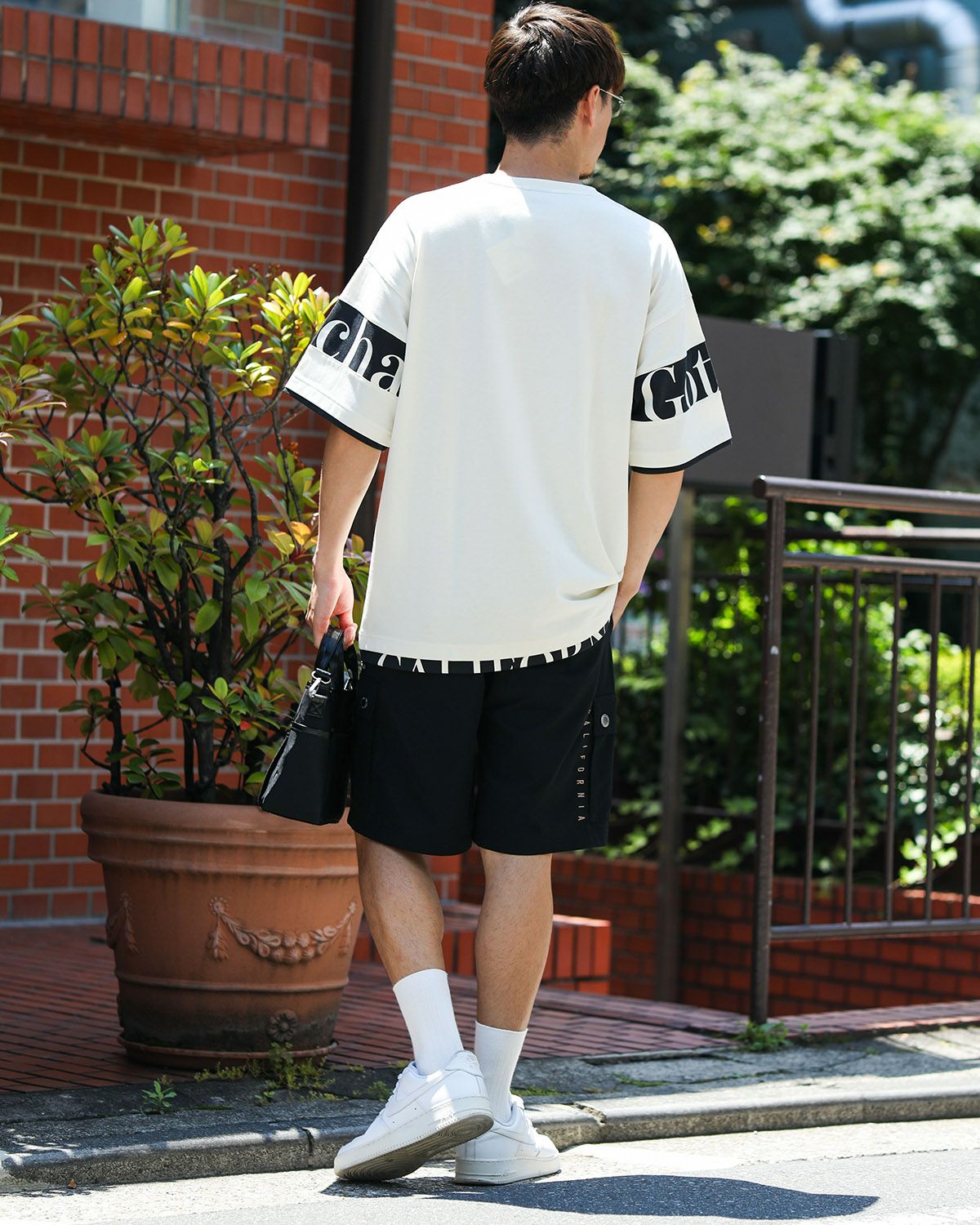 オフホワイト：180cm/70kg(Lサイズ着用)