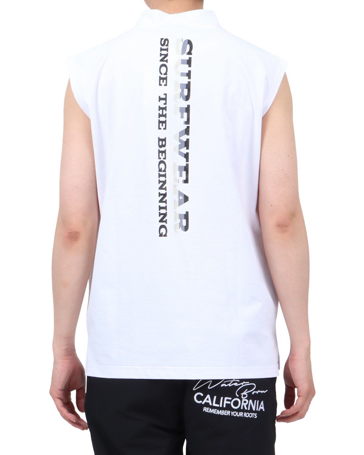 ホワイト：174cm62kg(Lサイズ着用)