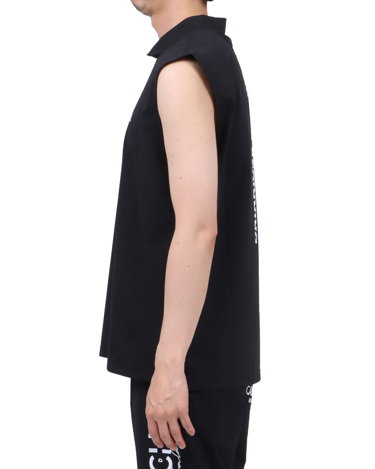 ブラック：174cm62kg(Lサイズ着用)