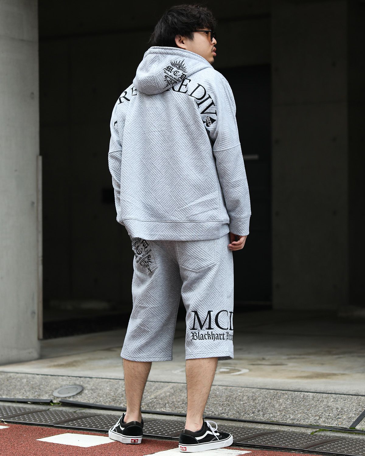 杢グレー:173cm/63kg(Lサイズ着用)