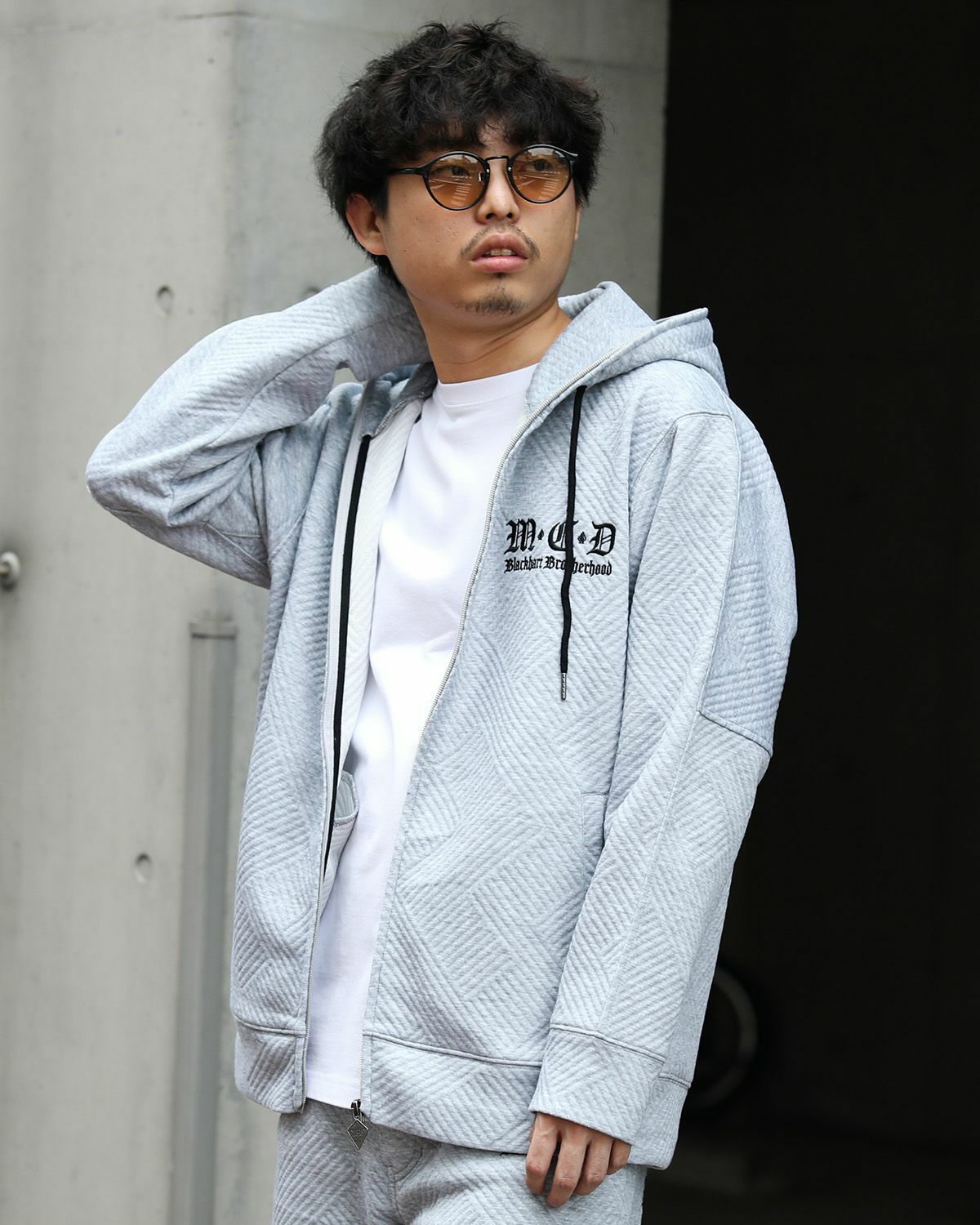 杢グレー:173cm/63kg(Lサイズ着用)