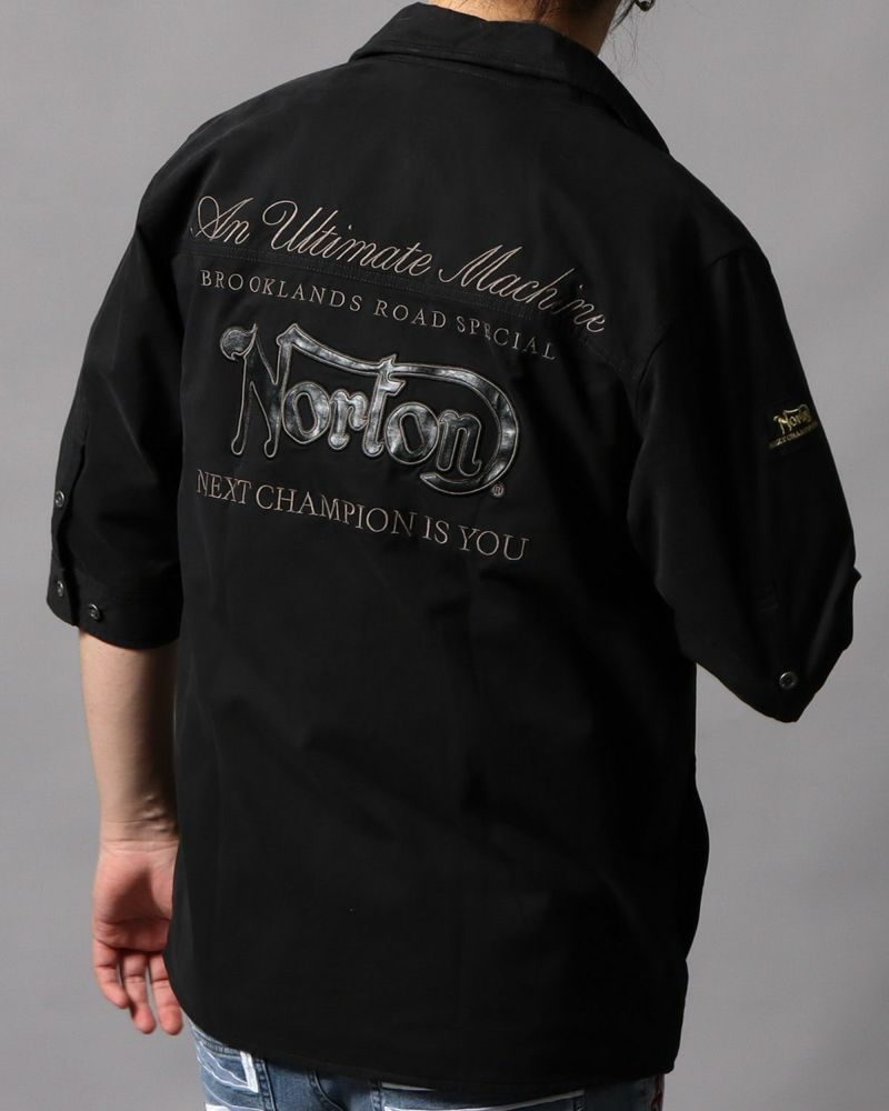 ブラック：178cm/75kg(Lサイズ着用)