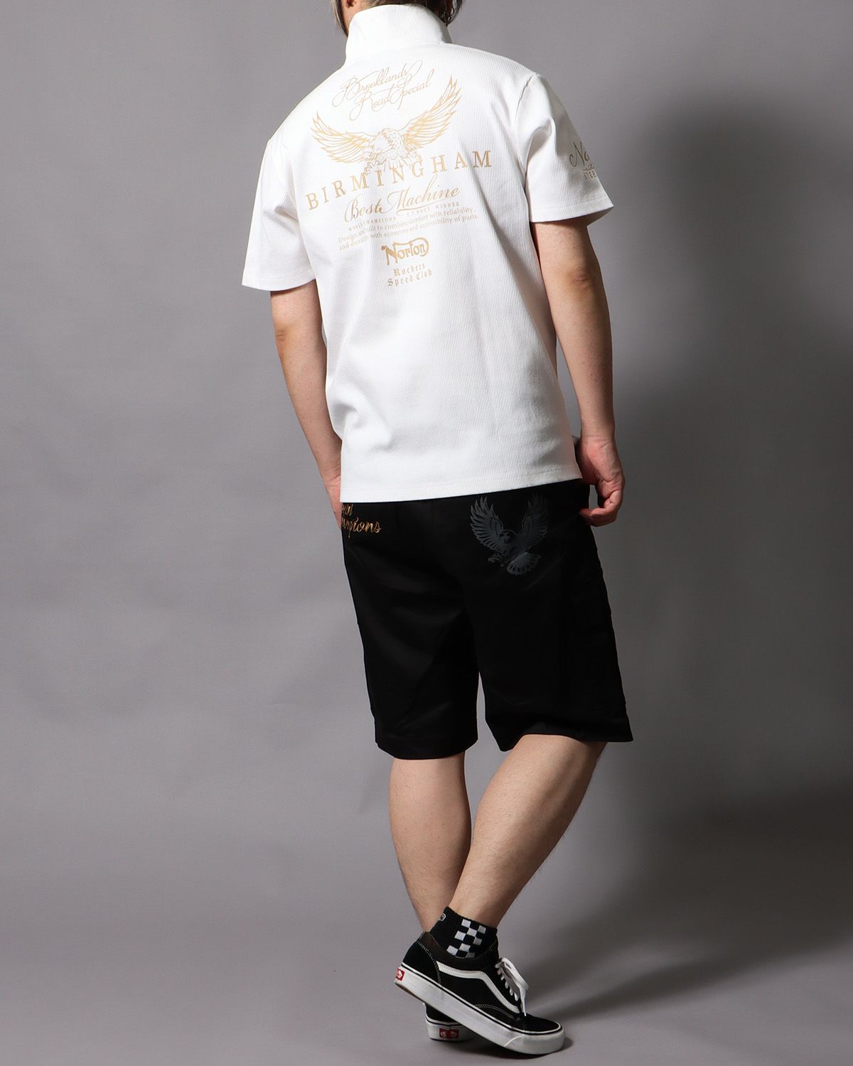 ホワイト：178cm/75kg(Lサイズ着用)